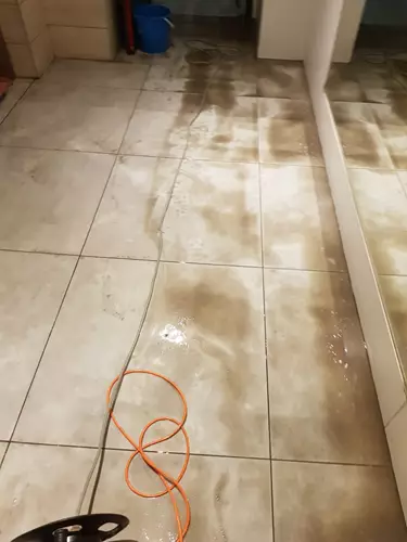 פוליש בבניין